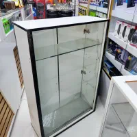 ویترین مغازه