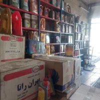کارگر کار در تعویض روغنی
