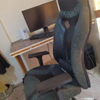 صندلی گیمینگ dxracer
