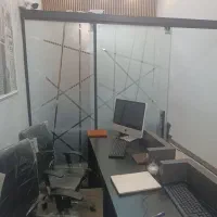 واگذاری لوازم آرایشی دانشجو