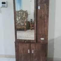 جاکفشی و جا لباسی
