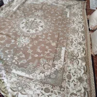 یک عدد رو فرش
