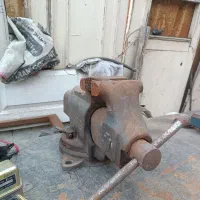 گیره روی میز