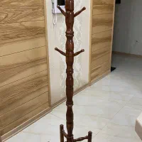 چوب لباسی ایستاده