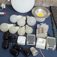 تعدادی لامپ|لامپ و چراغ|تهران, دولاب|دیوار