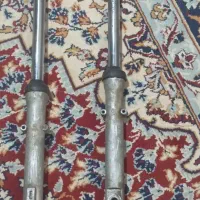 یک جفت کمک جلو موتور هندا