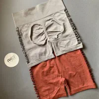 شورتک ورزشی|لباس|لاهیجان, انقلاب|دیوار