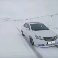 جیلی امکراند 7 دور رنک و جلو عقب جزوی صربه دیده