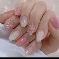 استخدام ناخن کار و شنیون کار حرفه ای