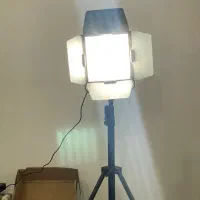 نور افکن یا نور استدیویی|لامپ و چراغ|سقز, |دیوار