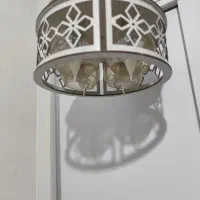 لوستر ۴شاخه و۱شعله چوبی معرق کاری با لامپ  شمعدانی