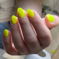 کاشت ناخن و آموزش