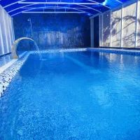 اجاره ویلا در باغبهادران باغبهادران استخر سرپوشیده|اجارهٔ کوتاهمدت ویلا و باغ|باغ بهادران, |دیوار