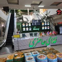 نیرویی پذیرایی رستوران