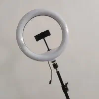 رینگ لایت به همراه پایه