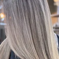 آموزش رنگ و لایت (مدل،کار توسط مربی)|خدمات آرایشگری و زیبایی|شوش, |دیوار