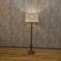 آباژور ایستاده با شید مکرومه مدل خورشید|چراغ خواب و آباژور|مشهد, آزادشهر|دیوار