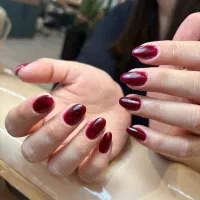 نیازمند مدل ناخن