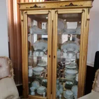 ویترین سلطنتی کلاسیک