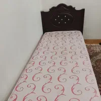 تخت یک نفره