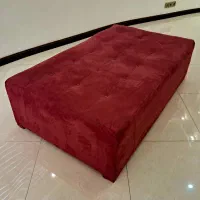 میز جلو مبلی پاف نشیمن بزرگ در حد نو ۱۵۰ در ۹۰