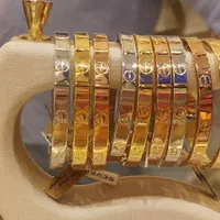 اقساط  و طلا ی بدون اجرت|جواهرات|شیراز, شاهچراغ|دیوار