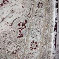 فرش ۱۲متری کرمی تمیز بفروش میرسد|فرش|اصفهان, ارزنان|دیوار