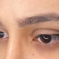 مدل برای میکروبلیدینگ ابرو