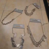 تعدادی انگشتر و گوشواره و گردنبند ورشو|بدلیجات|تهران, خواجه نظام الملک|دیوار