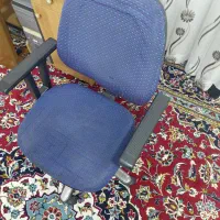 میز و تحریر و صندلی و میز تلفن و ساعت