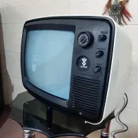 لوازم قدیمی تلفن تلویزیون سیاه سفید ویدئو