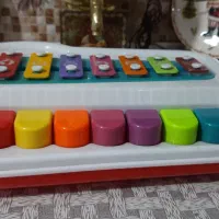 اتاری قدیمی و اسباببازی قدیمی