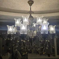 دوعدد لوستر ویک عدد استند برنجی|لوستر و چراغ آویز|تهران, شاهین|دیوار