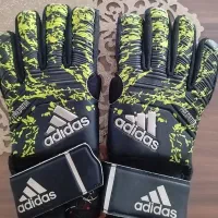 دستکش دروازبانی adidas predator تمیز و سالم