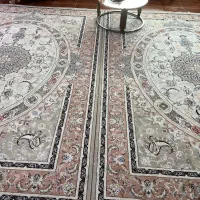 فروش فرش دسته دوم در حدنو دو عدد۹ متری ۷۰۰ شانه