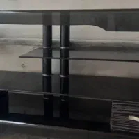 میز تلویزیون شیشه ای فوری فروشی به دلیل جابجایی|میز تلویزیون|تهران, مهرآباد جنوبی|دیوار