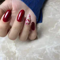 خدمات ناخن با بهترین متریال و قیمت مناسب