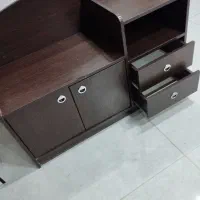 میز زیر تلفنی شیک زیبا جاداربا۲ پیش کش و دولاب|میز تلفن|اصفهان, مسجد مصلی|دیوار