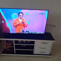 یکدستگاه تلویزیون 43 اینچ دوو