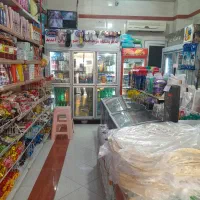 مغازه تجاری 41 متری بر خیابان اصلی فاز 1 نقش جهان