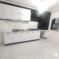 ۱۰۰ متری مستقل