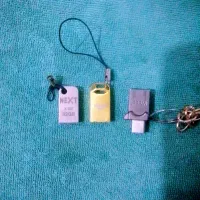 ۳عدد فلش درحدنوپرسرعت ۶۴گیک و ۳۲گیگ و ۳۲گیگ OTGدار