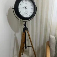 ساعت ایستاده