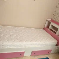 تخت خواب نوجوان