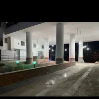 آپارتمان-با-پارکینگ-و-انباری