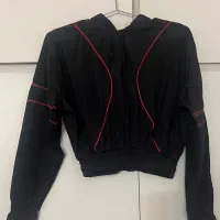 کراپ و شلوار بادگیر کلاه دار وزاپ دار فیری سایز