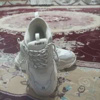 کفش نو بالانسیاگو سفید تک رنگ|کیف، کفش، کمربند|گنبد کاووس, |دیوار