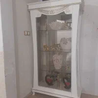 بوفه و پشتی