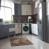 دو طبقه دو واحد رو پیلوت طبقه ی اول برای فروش