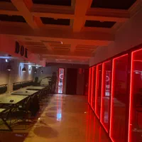 باریستا، سالنکار،صندوقدار، کمک آشپز، نیروی خدماتی